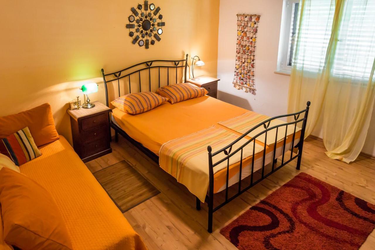 Holiday Jovis Holiday home Drvenik (Split-Dalmatia)